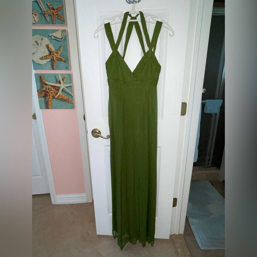 Women’s Elegant BCBGMaxAzria Strappy Olive Green Runway Maxi Dress